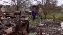 Сокинони рустои украинӣ аз зулми сарбозони рус мегӯянд Сокинони рустои украинӣ аз зулми сарбозони рус мегӯянд