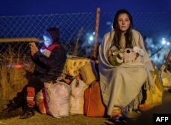 За різними даними, нині у світі від 6,6 до 4,9 мільйона українських воєнних біженців