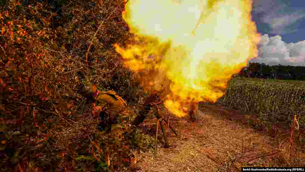 Лунає команда «Вогонь». ЗСУ безперервно – і вдень, і вночі, і у спеку, і в дощ та холод – виконують свої завдання із стримування агресора, відбиття атак та з контрнаступу