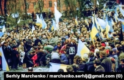 Перепоховання українських дисидентів Василя Стуса, Юрія Литвина і Олекси Тихого, які загинули у політтаборах у Росії. Київ, 19 листопада 1989 року