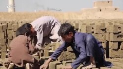 "Агар кор накунем, гурусна мемонем" "Агар кор накунем, гурусна мемонем"