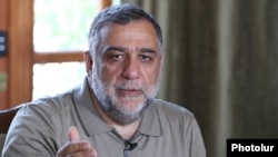 Ruben Vardanyan holds a news conference in Stepanakert in September 2022. (file photo)