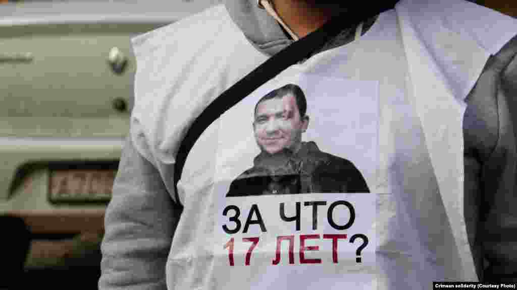 11 марта 2020 года в домах крымских татар начался ряд следственных мероприятий, инициированных сотрудниками ФСБ России. Провели семь обысков, были задержаны: Энвер Мустафаев, Сейтумер Сейтумеров (историк – КР), Осман Сейтумеров, Амет Сулейманов, Рустем Сейтмеметов. Их увезли в отделение ФСБ России. Всем им инкриминировали статью 205.5 Уголовного кодекса России (Организация деятельности террористической организации и участие в деятельности такой организации)