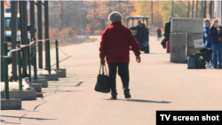 Пасажиропотік на КПВВ «Станиця Луганська» після введень бойовиками обмежень зменшився в 10 разів
