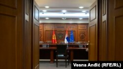 Ministarstvo vanjskih poslova Crne Gore je neprimjerenim ocijenilo poruke koje su posljednjih dana upućene crnogorskim zvaničnicima i poslanicima sa najviših državnih srpskih adresa i tamošnjih medija