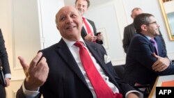 Лоран Фабиус