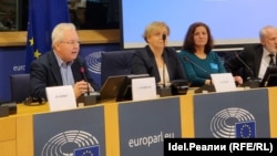 Депутаты Европарламента на 5-м Форуме Свободных Народов пост-России