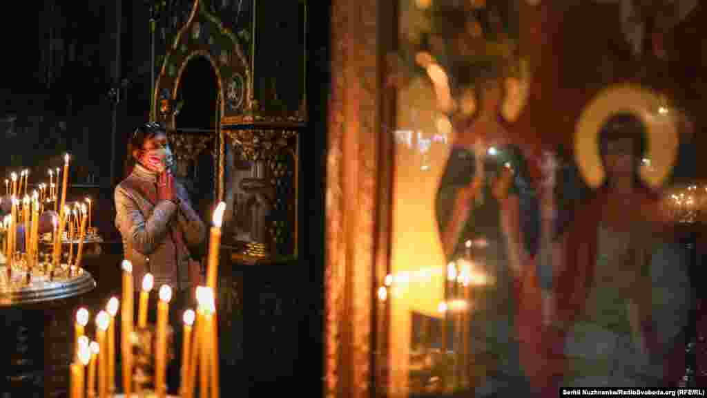 Присвячене воно урочистому в’їзду в Єрусалим Ісуса Христа. Він прибував до міста верхи на ослі, а народ зустрічав Ісуса, кидаючи на дорогу одяг та пальмові гілки на знак вітання й захоплення