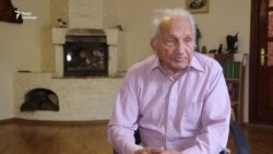 Мені надзвичайно не подобалася радянська армія – худенькі брудні коники, і майже такі самі люди – Клос Мені надзвичайно не подобалася радянська армія – худенькі брудні коники, і майже такі самі люди – Клос