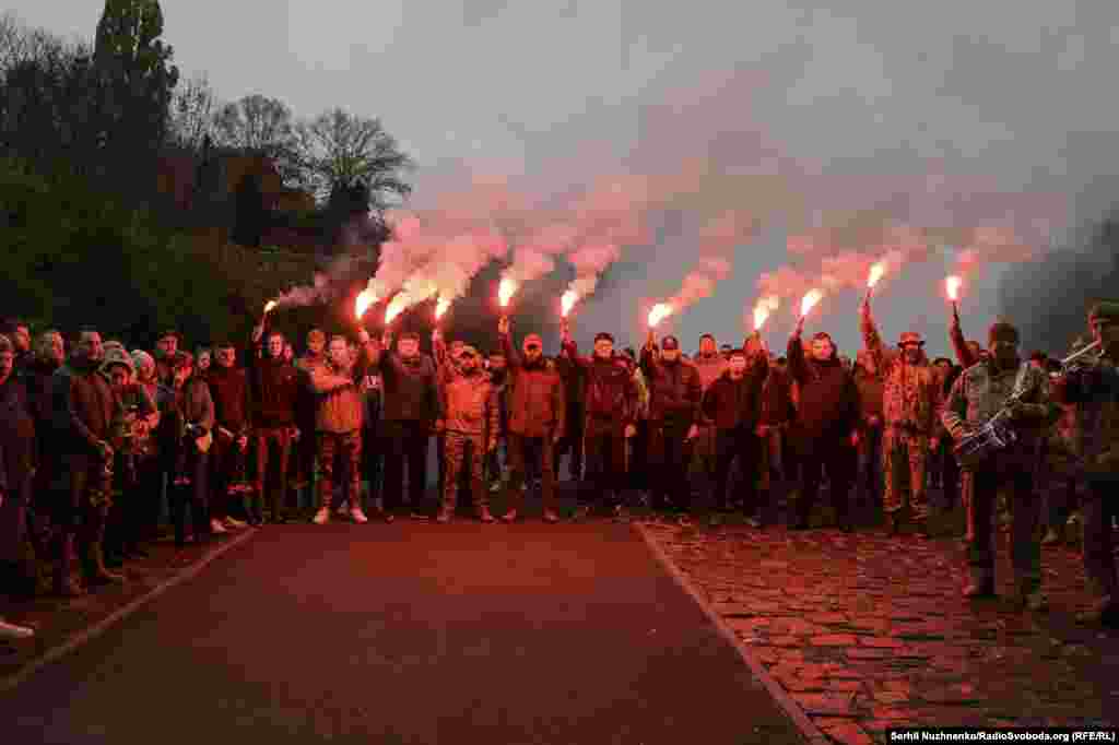В пам'ять про «Берсерка запалили фаєри