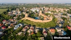 На Волині з початку пандемії зафіксовано понад 80 тисяч випадків COVID-19 (на фото: панорама Луцька)