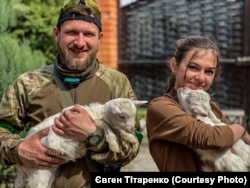 Фото побратимів, зроблене Євгеном Тітаренком