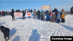 Торжественные проводы контрактников из Седанки на войну