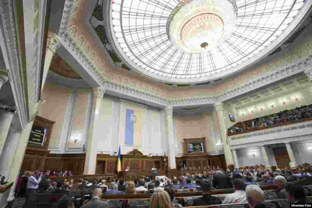 Верховна Рада відкрила 5-ю сесію. Київ, 6 вересня 2016 року  