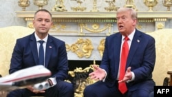 Președintele SUA, Donald Trump, și președintele Poloniei, Karol Nawrocki, în Biroul Oval, pe 3 septembrie 2025.