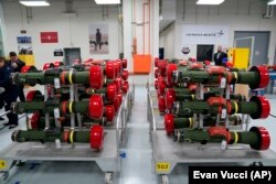 Antitenkovske rakete Javelin u postrojenju proizvođača Lockheed Martin, Troj, 3. maj 2022.
