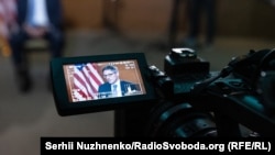 Во время эксклюзивного интервью Радіо Свобода советника Госдепартамента США Дерека Шолле, Киев, 21 июля 2021 года