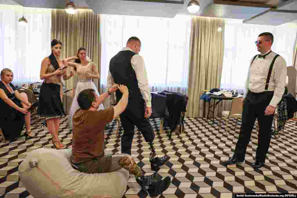 Ветерани готуються до благодійного балу «Хоробрих сердець»