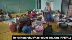 Постільна білизна, засоби гігієни, плівка для вікон, продукти харчування тривалого зберігання – нагальні потреби жителів Сергіївки