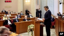 Aktuelni premijer Hrvatske Andrej Plenković predstavlja plan svoje nove vlade pred Hrvatskim saborom u Zagrebu, Hrvatska, u četvrtak, 23. jula 2020.