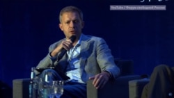 Москвичи продолжают праздную жизнь Москвичи продолжают праздную жизнь