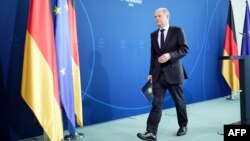 На думку Олафа Шольца, хоча він і Путін не мали згоди, зокрема, щодо війни в Україні, все ще є «коректним розмовляти один з одним і говорити те, що можна сказати з цього приводу»