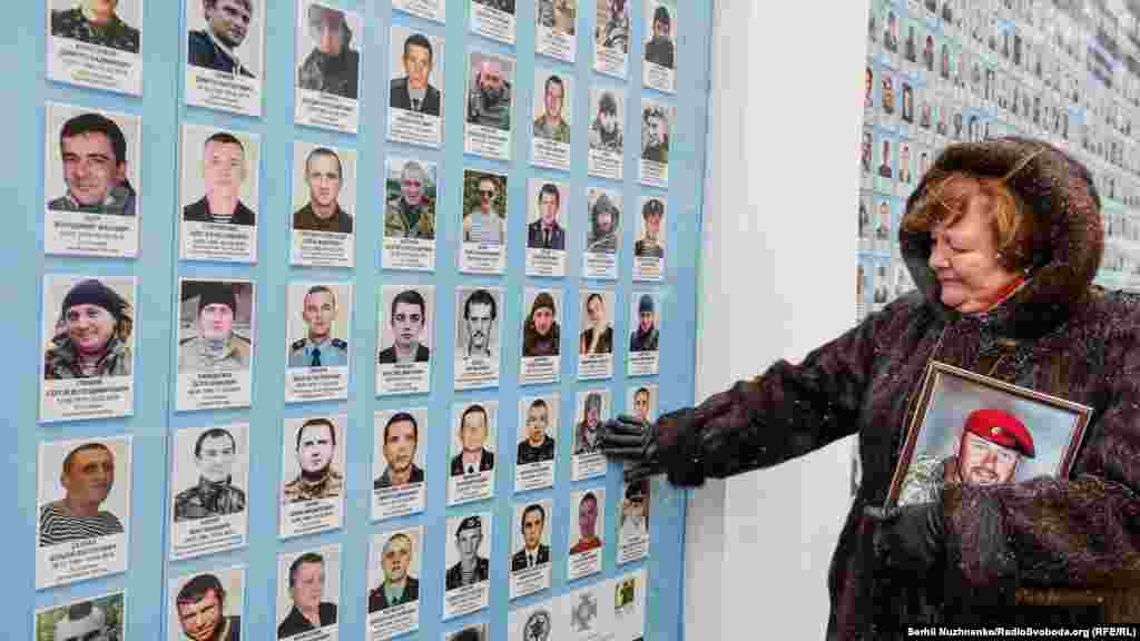 Світлана Ридзанич, мама загиблого бійця 90-го батальйону, «кіборга» Максима Ридзанича («Адам»)  