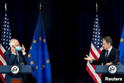 Держсекретар Ентоні Блінкен (праворуч) на спільній пресконференції із у Верховним представником Європейського Союзу із закордонних справ і політики безпеки Жозепом Боррелем. Вашингтон, США, 7 лютого 2022 року