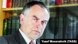 Поет Дмитро Павличко, 1987 рік