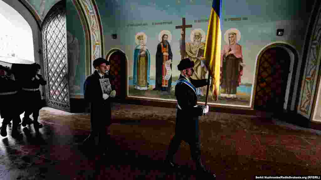 Прощання із старшим лейтенантом, командиром бойової снайперської групи розвідки полку спеціального призначення ОЗСП «Азов» НГУ Ігорем Линдюком (позивний Єгерь)