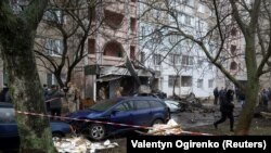 Місце падіння гелікоптера ДСНС на об'єкти цивільної інфраструктури в Броварах, 18 січня 2023 року