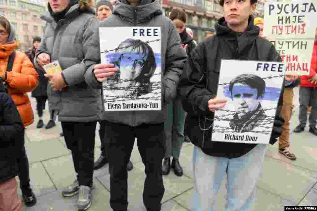 &ldquo;Mnogi od njih se svaki dan podvrgavaju mučenjima, ponižavanjima i torturi uprkos svim ruskim i međunarodnim zakonima&rdquo;, rekli su iz Ruskog demokratskog društva.&nbsp; &nbsp;