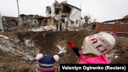 Дитячий фонд ООН у своїх висновках зазначає, що до 2022 року переважна більшість підлітків відчували себе щасливими. Війна спричинила погіршення психологічного самопочуття українців, зокрема дітей.