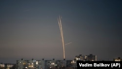 Ліквідація наслідків російської атаки триває. Фото ілюстративне