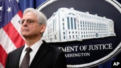 مریک گارلند، دادستان کل ایالات متحده در نشست خبری روز جمعه هفتم بهمنماه