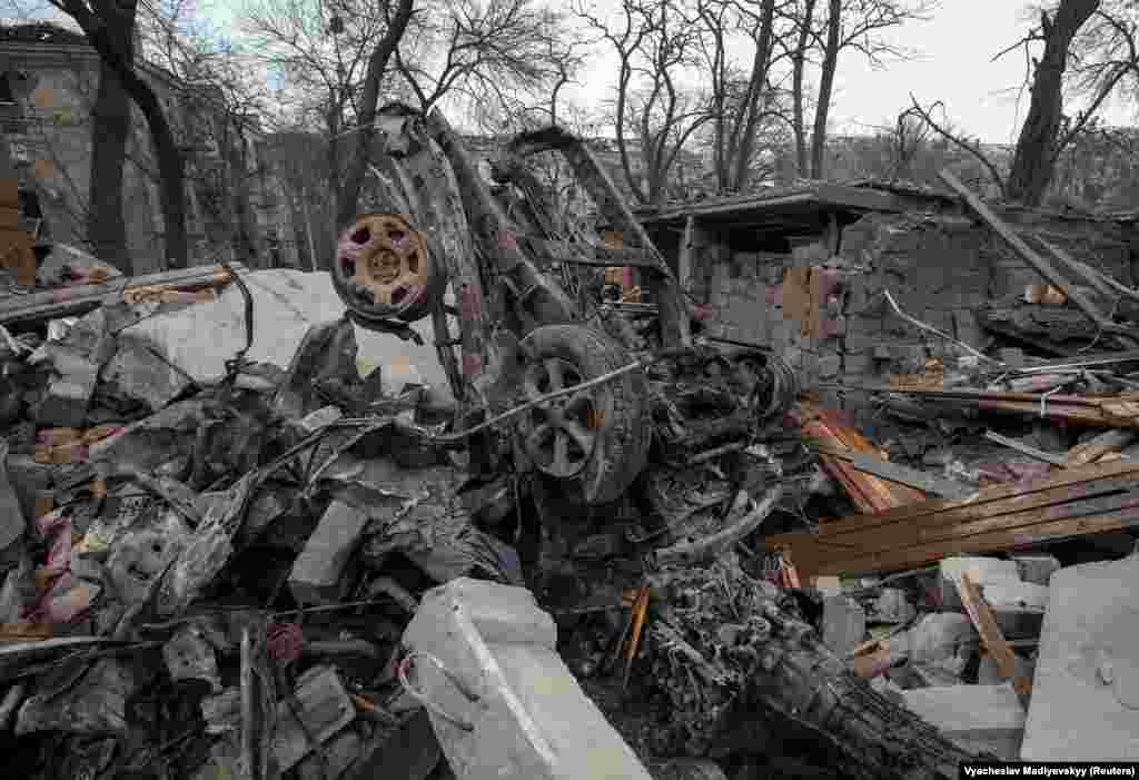 Наслідки влучення російської ракети «Іскандер» у Краматорську, 2 лютого 2023 року