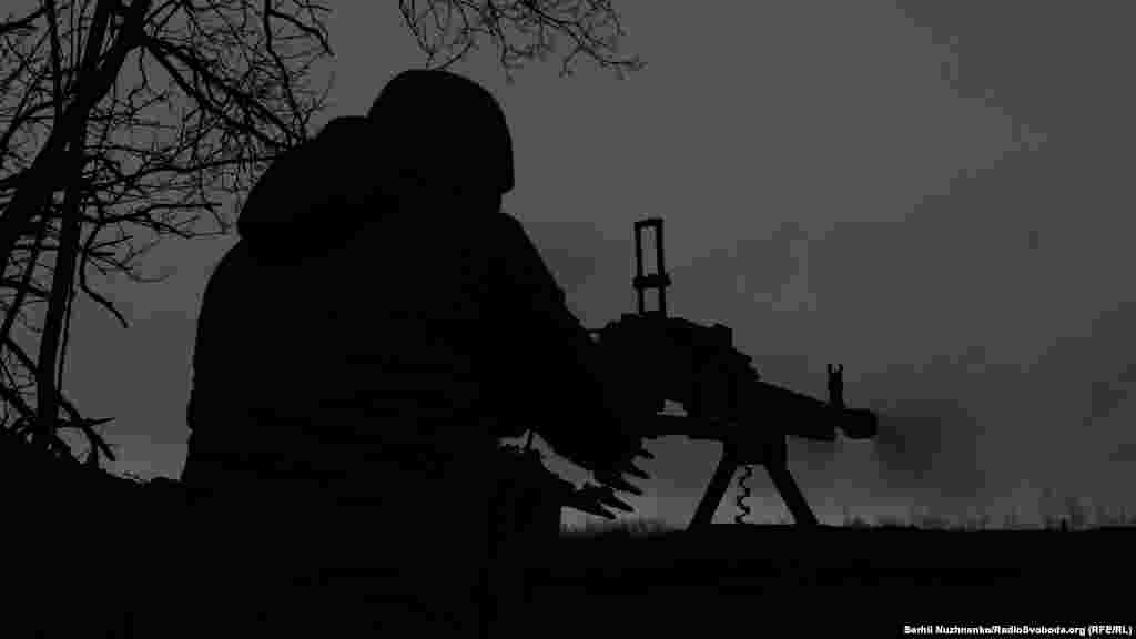 Піхотинці ЗСУ – це перша ланка, яка із кулеметами та гранатометами зустрічає російську армію під Соледаром. Саме від них часто залежить, чи вдасться окупаційним силам просунутися вглиб України. 