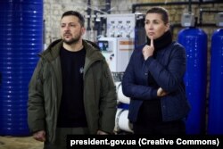 Президент України Володимир Зеленський і прем’єр-міністр Данії Метте Фредеріксен під час відвідин Миколаєва, 30 січня 2023 року
