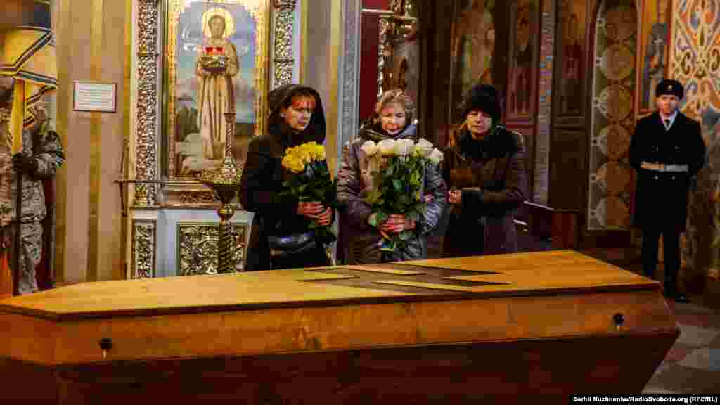 Тіло було ідентифіковане тільки зараз, що дало змогу провести поховання