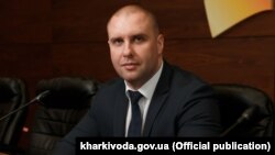 Олег Синєгубов повторив дані військових про виявлене масове поховання російських солдатів у Вільхівці