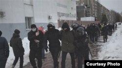 Акция в Самаре против войны в Украине, 27 февраля 2022 года