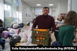 Місце допомоги у Дніпрі тим, хто одразу після широкомасштабного вторгнення Росії Росії поїхав з Донеччини, Луганщини, Харківщини. 26 лютого 2022 року