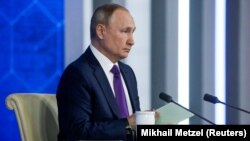 Володимир Путін про надіслані НАТО «гарантії безпеки»: «М’яч на їхньому боці і вони нам мають щось відповісти»