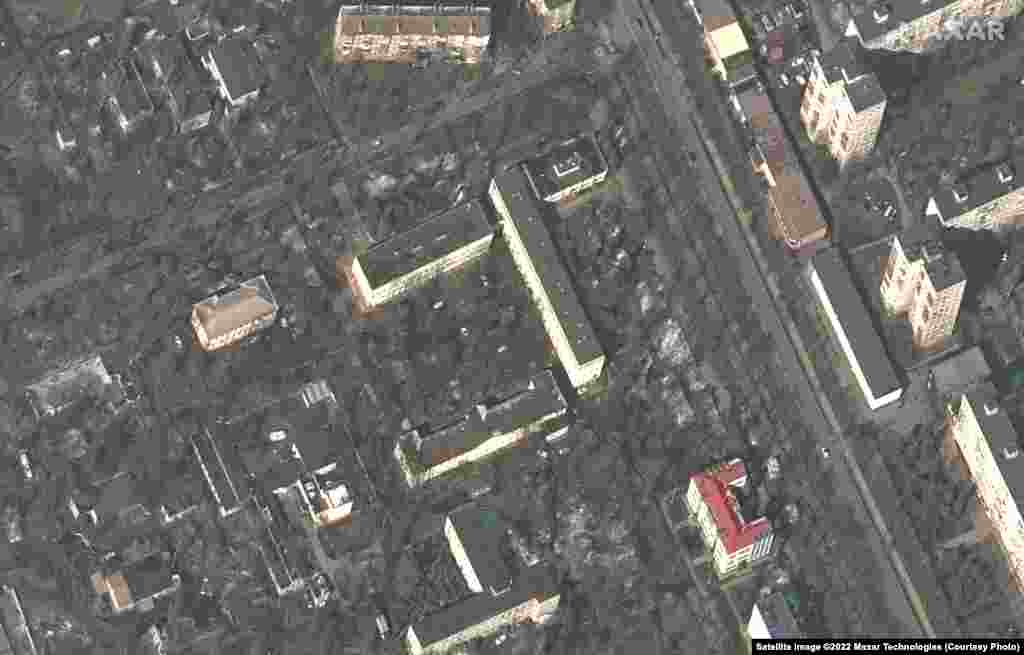 Лікарня в Маріуполі перед авіаударами. Satellite image ©2022 Maxar Technologies