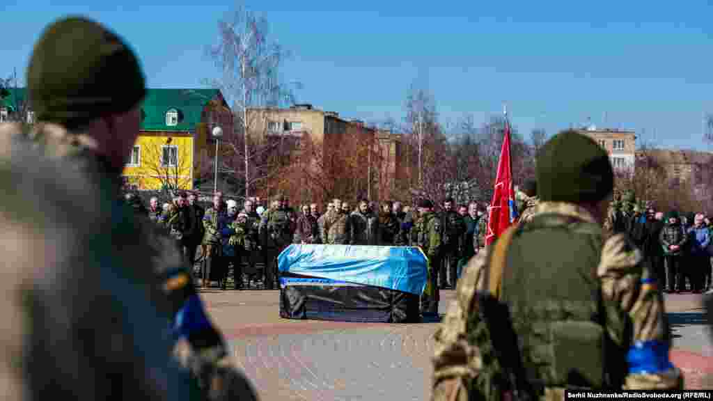 Прощання з полковником ЗСУ Валерієм Гудзем, який загинув внаслідок атаки російських військ на Луганщині. Київська область, 15 березня 2022 року