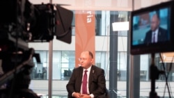 Ministrul Bogdan Aurescu: Turismul nu e un drept fundamental Ministrul Bogdan Aurescu: Turismul nu e un drept fundamental