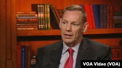 Роберт Гамільтон, полковник у відставці, професор Воєнного коледжу армії США