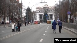 Традиційна локація святкування новорічних свят у Маріуполі - Театральна площа