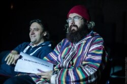 Роман Григорів і Ілля Разумейко на прем'єрі опери «Чорнобильдорф». Київ, 31 жовтня 2020 року