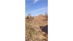 Видео жителей Семикаракорска со свалки, куда массово свозят песок с мазутом.mp4 Видео жителей Семикаракорска со свалки, куда массово свозят песок с мазутом.mp4